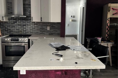 Casa en venta en Hollywood, Florida, 4 dormitorios, 141.03 m2 № 1974071 - foto 8