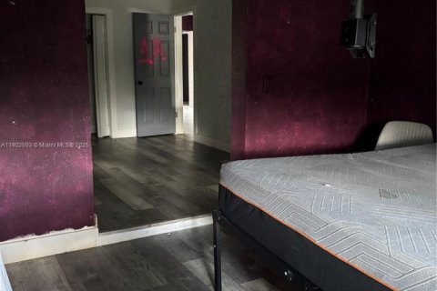 Casa en venta en Hollywood, Florida, 4 dormitorios, 141.03 m2 № 1974071 - foto 10