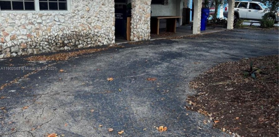 Casa en Hollywood, Florida 4 dormitorios, 141.03 m2 № 1974071