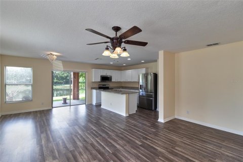 Townhouse in Clearwater, Florida 4 bedrooms, 149.2 sq.m. № 1881353 - photo 7