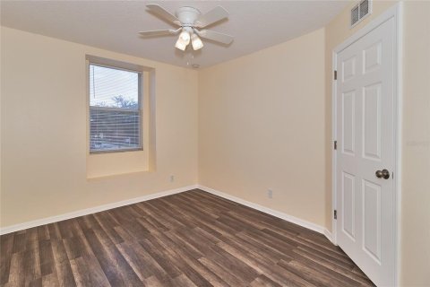 Townhouse in Clearwater, Florida 4 bedrooms, 149.2 sq.m. № 1881353 - photo 18