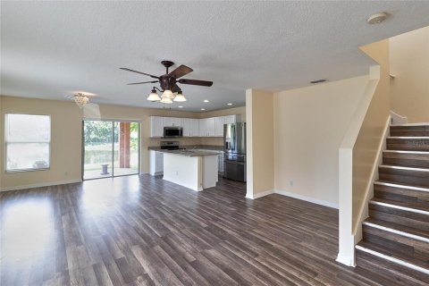 Townhouse in Clearwater, Florida 4 bedrooms, 149.2 sq.m. № 1881353 - photo 6