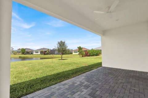 Villa ou maison à vendre à Port St. Lucie, Floride: 3 chambres, 149.57 m2 № 2300142 - photo 27