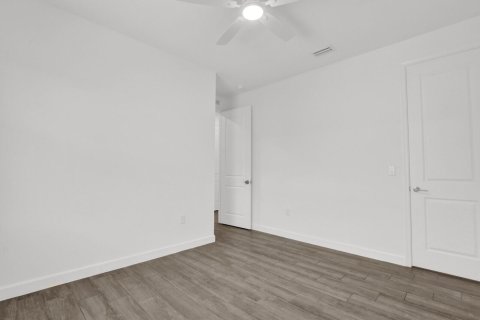 Villa ou maison à vendre à Port St. Lucie, Floride: 3 chambres, 149.57 m2 № 2300142 - photo 23