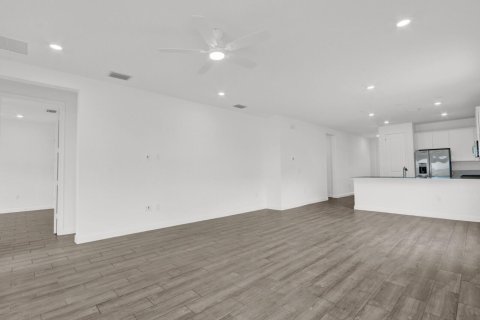Villa ou maison à vendre à Port St. Lucie, Floride: 3 chambres, 149.57 m2 № 2300142 - photo 11
