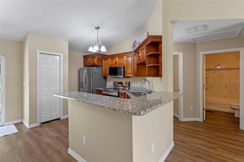 House in Wildwood, Florida 3 bedrooms, 89.37 sq.m. № 1853989 - photo 9
