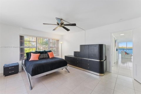 Condominio en venta en Miami, Florida, 2 dormitorios № 1981009 - foto 18