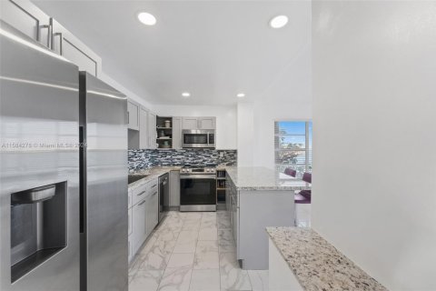 Condominio en venta en Miami, Florida, 2 dormitorios № 1981009 - foto 4
