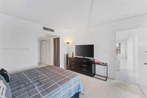 Condominio en venta en Miami, Florida, 2 dormitorios № 1981009 - foto 13