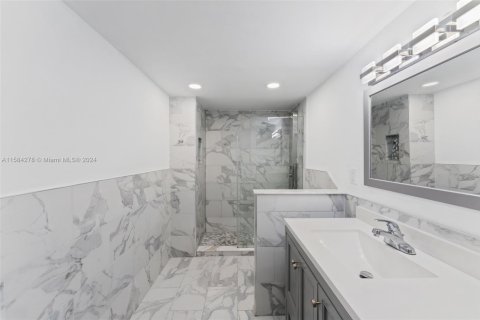 Condominio en venta en Miami, Florida, 2 dormitorios № 1981009 - foto 16