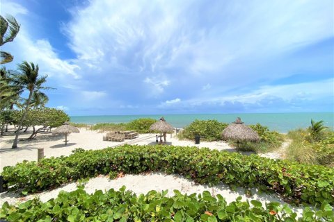 Condo à Key Biscayne, Floride, 3 chambres  № 2053250