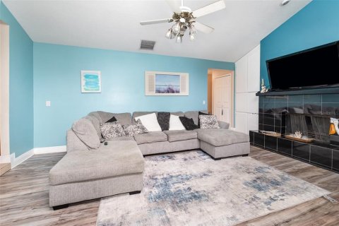 Casa en venta en Longwood, Florida, 4 dormitorios, 221.48 m2 № 1822546 - foto 20