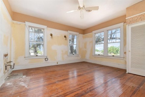Commercial property in Eustis, Florida 8 bedrooms, 374.02 sq.m. № 1634311 - photo 12