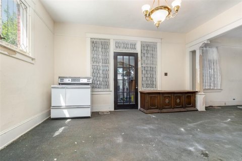 Commercial property in Eustis, Florida 8 bedrooms, 374.02 sq.m. № 1634311 - photo 10