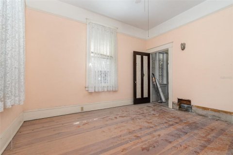 Commercial property in Eustis, Florida 8 bedrooms, 374.02 sq.m. № 1634311 - photo 23