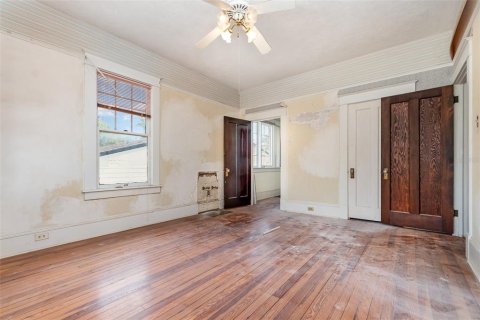 Commercial property in Eustis, Florida 8 bedrooms, 374.02 sq.m. № 1634311 - photo 18