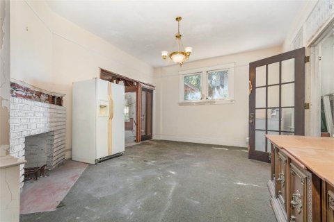 Commercial property in Eustis, Florida 8 bedrooms, 374.02 sq.m. № 1634311 - photo 9