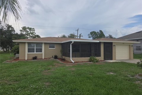 House in Rotonda, Florida 3 bedrooms, 118.08 sq.m. № 2236036 - photo 2