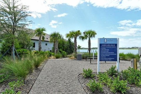 House in Sarasota, Florida 3 bedrooms, 238.48 sq.m. № 1792015 - photo 6