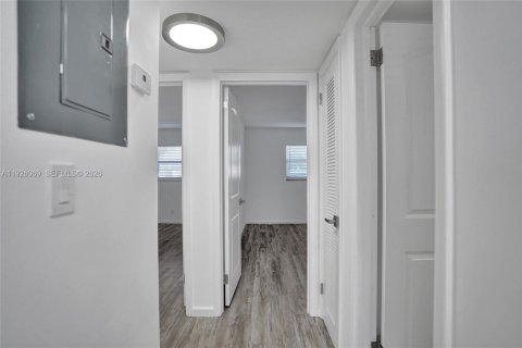 Condominio en venta en North Palm Beach, Florida, 2 dormitorios, 85.47 m2 № 2000255 - foto 17