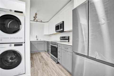 Condominio en venta en North Palm Beach, Florida, 2 dormitorios, 85.47 m2 № 2000255 - foto 10