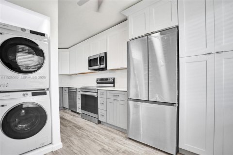 Condominio en venta en North Palm Beach, Florida, 2 dormitorios, 85.47 m2 № 2000255 - foto 5