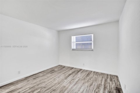 Condominio en venta en North Palm Beach, Florida, 2 dormitorios, 85.47 m2 № 2000255 - foto 21