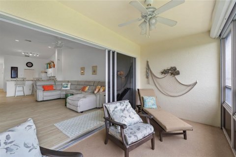Condo in Punta Gorda, Florida, 3 bedrooms  № 1909924 - photo 19