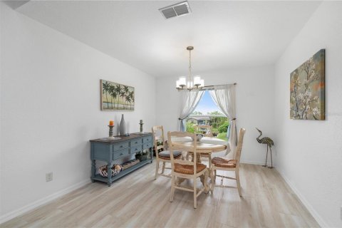 Condo in Punta Gorda, Florida, 3 bedrooms  № 1909924 - photo 7