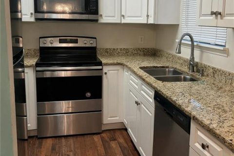 House in Ocala, Florida 3 bedrooms, 98.66 sq.m. № 2199536 - photo 5