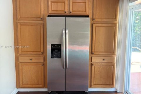 Villa ou maison à louer à Hollywood, Floride: 3 chambres, 134.34 m2 № 1984370 - photo 8