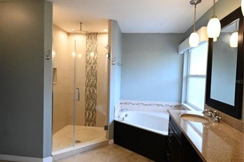 Casa en venta en Sarasota, Florida, 3 dormitorios, 139.26 m2 № 2204112 - foto 16