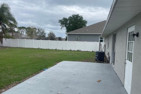 Villa ou maison à vendre à Palm Bay, Floride: 4 chambres, 119.29 m2 № 2252745 - photo 17