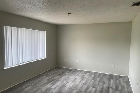 Villa ou maison à vendre à Palm Bay, Floride: 4 chambres, 119.29 m2 № 2252745 - photo 5