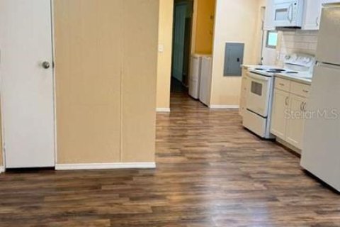 Снять в аренду квартиру в Мелборн, Флорида 3 комнаты, 78.04м2, № 2111276 - фото 18