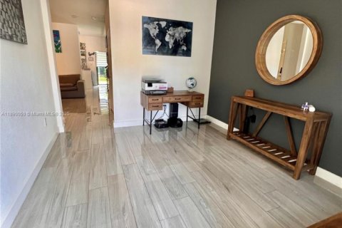 Touwnhouse à louer à Davie, Floride: 3 chambres, 149.57 m2 № 1939020 - photo 2