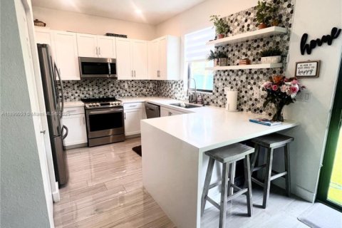 Touwnhouse à louer à Davie, Floride: 3 chambres, 149.57 m2 № 1939020 - photo 6