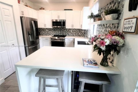 Touwnhouse à louer à Davie, Floride: 3 chambres, 149.57 m2 № 1939020 - photo 7