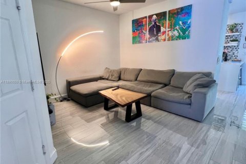 Touwnhouse à louer à Davie, Floride: 3 chambres, 149.57 m2 № 1939020 - photo 3