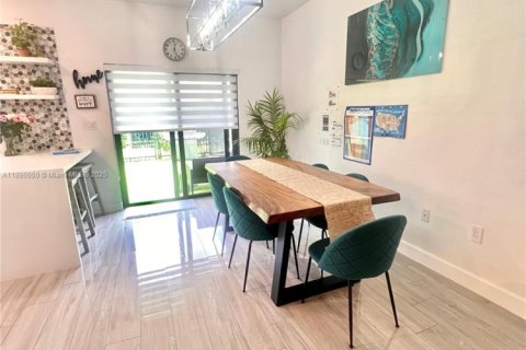 Touwnhouse à louer à Davie, Floride: 3 chambres, 149.57 m2 № 1939020 - photo 5