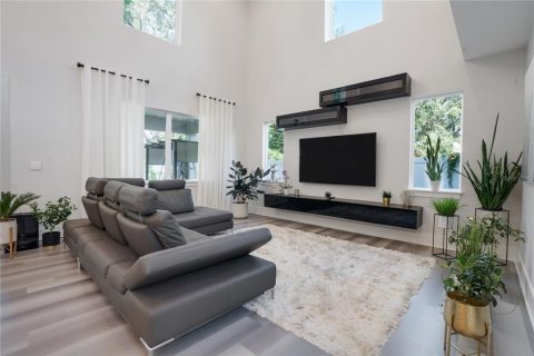 House in Clearwater, Florida 4 bedrooms, 233.93 sq.m. № 2105273 - photo 6