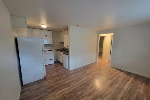 Apartment in Ocala, Florida 2 bedrooms, 74.32 sq.m. № 2284345 - photo 2
