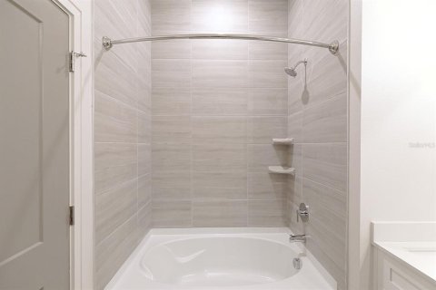 Townhouse in Sarasota, Florida 3 bedrooms, 159.05 sq.m. № 1832191 - photo 29