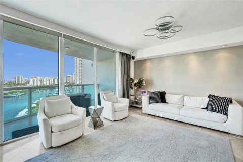 Condominio en venta en Aventura, Florida, 3 dormitorios, 169.55 m2 № 1947481 - foto 6