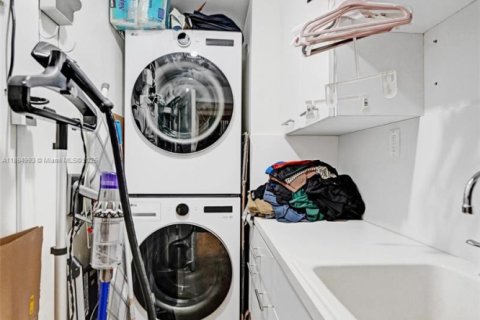 Condominio en venta en Aventura, Florida, 3 dormitorios, 169.55 m2 № 1947481 - foto 17