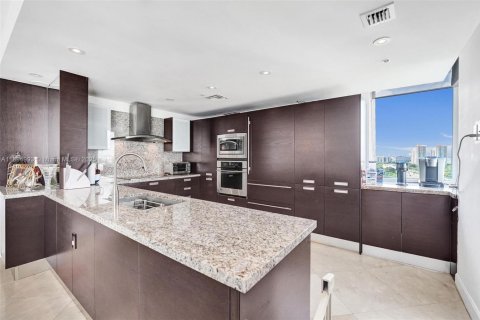 Condominio en venta en Aventura, Florida, 3 dormitorios, 169.55 m2 № 1947481 - foto 10