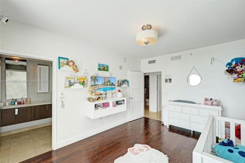 Condominio en venta en Aventura, Florida, 3 dormitorios, 169.55 m2 № 1947481 - foto 13