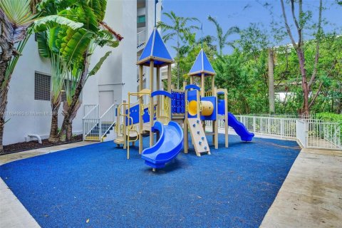 Condominio en venta en Aventura, Florida, 3 dormitorios, 169.55 m2 № 1947481 - foto 30
