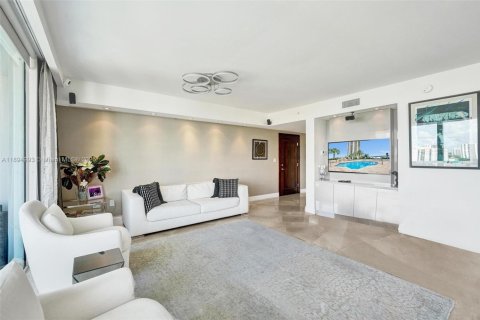 Condominio en venta en Aventura, Florida, 3 dormitorios, 169.55 m2 № 1947481 - foto 5