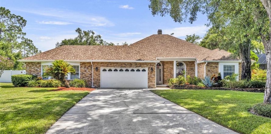 House in Sanford, Florida 4 bedrooms, 256.69 sq.m. № 1913704